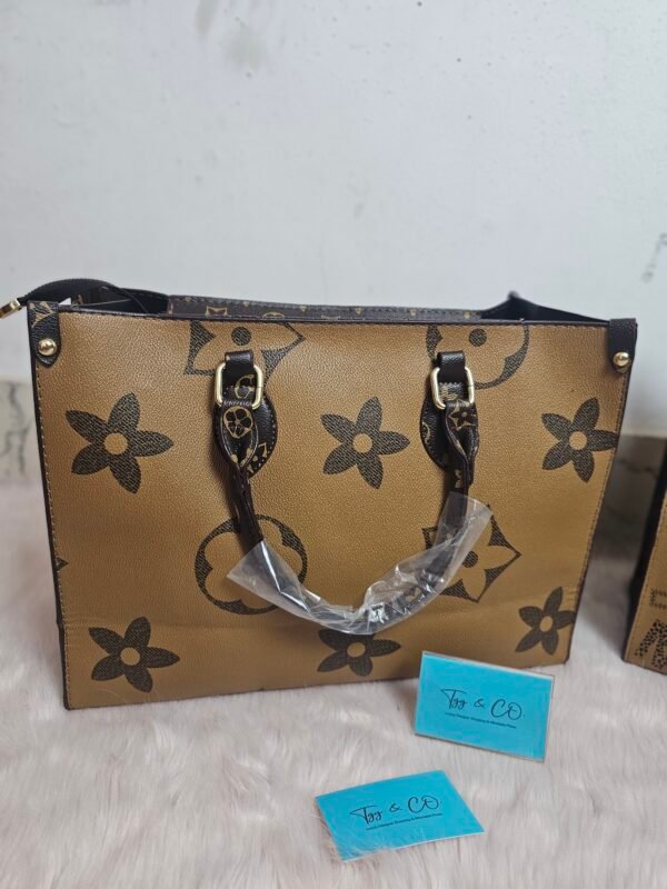 Im*ported tote hand bags . - Image 7