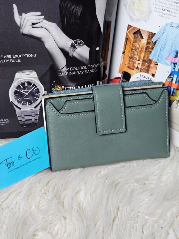 Designer Ladies Wal*let Fashiona*ble Purse With Cardslot. - Image 4