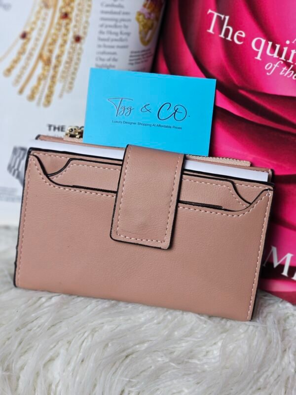 Designer Ladies Wal*let Fashiona*ble Purse With Cardslot. - Image 6