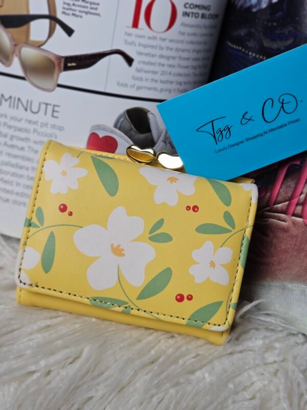 Fashion Women Cute Flower Wallet.