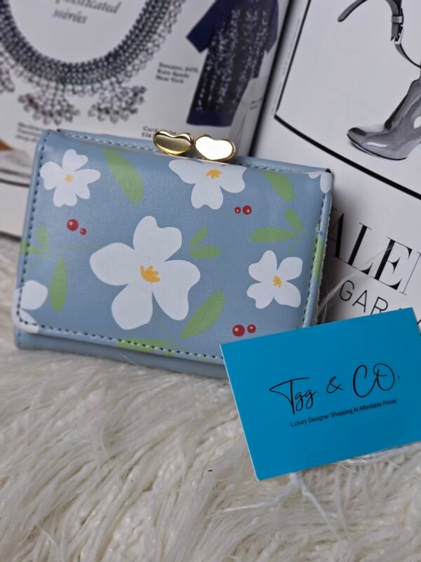 Fashion Women Cute Flower Wallet.