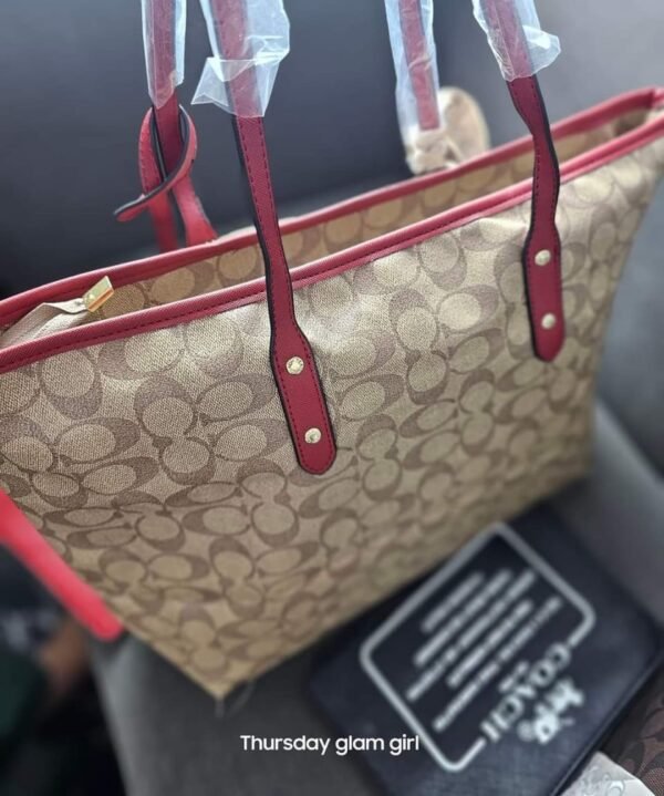 Co*ach imported Tote Bag . - Image 4