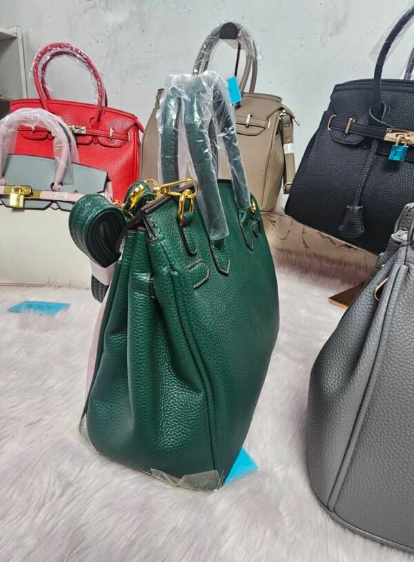 Bar*king Imported hands bag . - Image 4