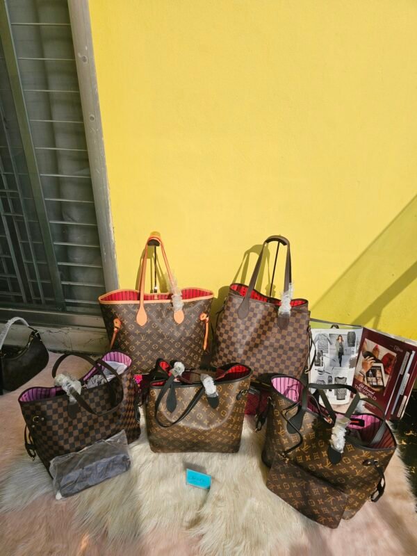 Beautiful office tote celebrity fashion bags available in stock. - Image 2