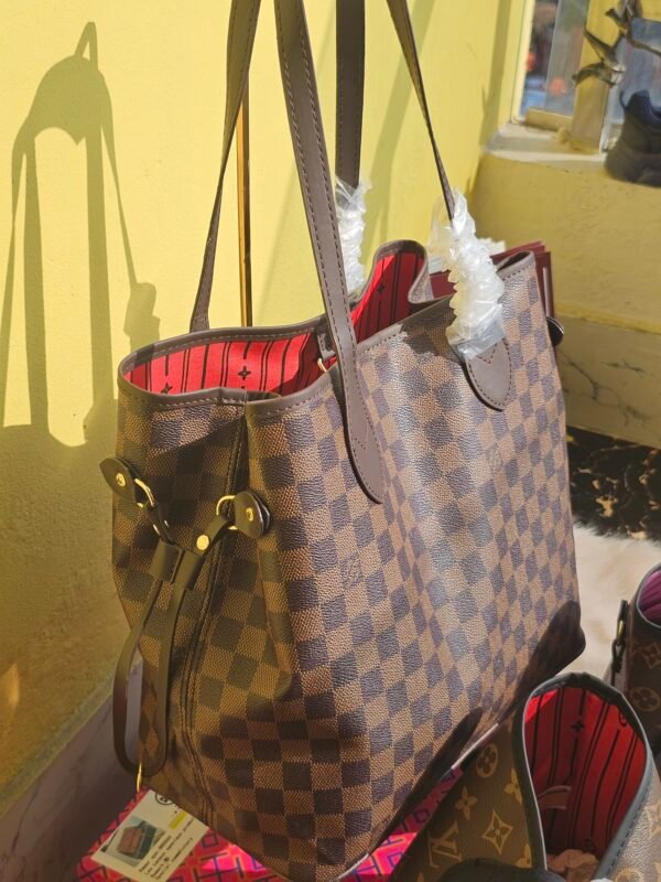 Beautiful office tote celebrity fashion bags available in stock. - Image 8