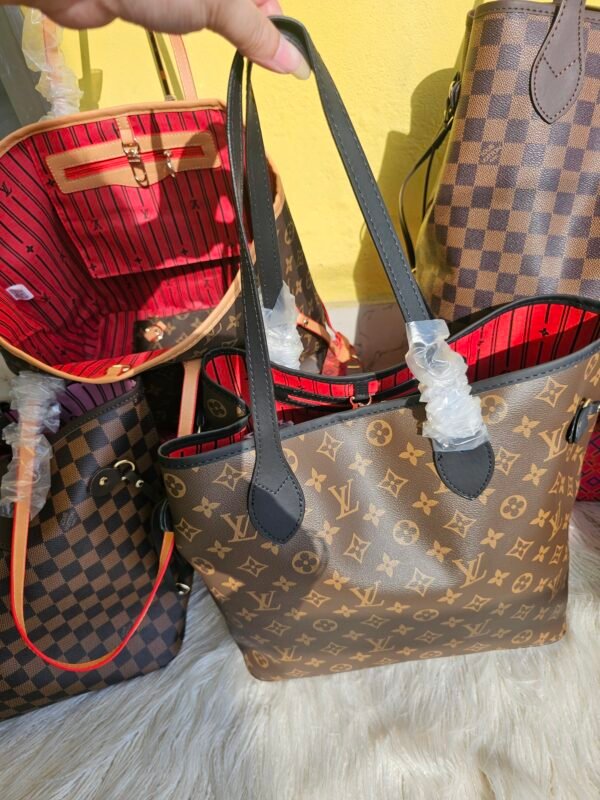 Beautiful office tote celebrity fashion bags available in stock. - Image 12