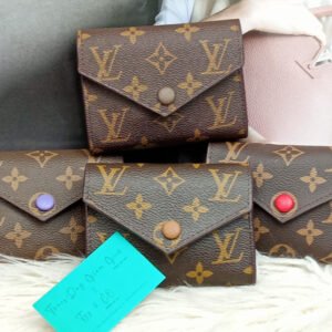 New card slots imported wallet